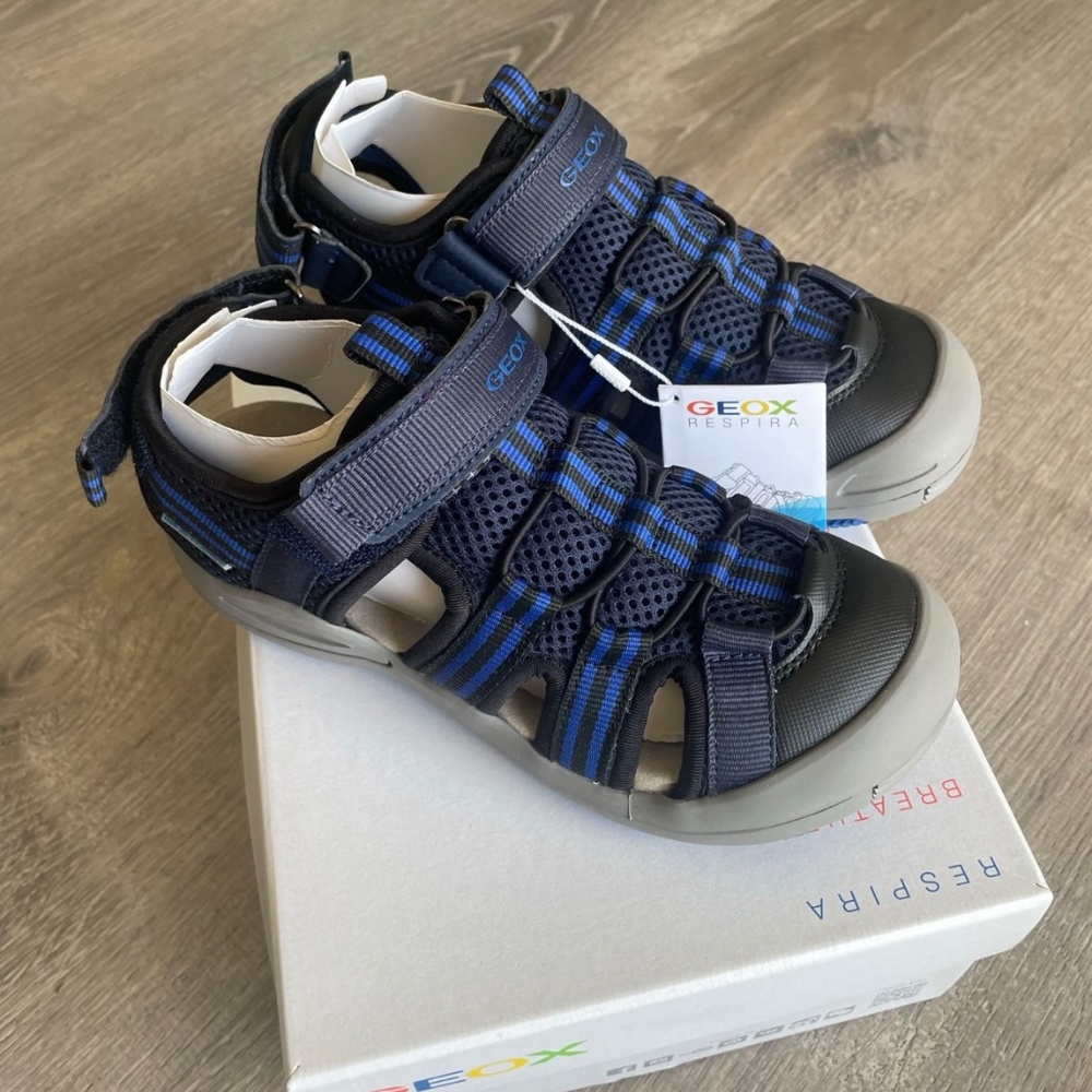 NEW Geox Boys Sandals size 2 Big Kids